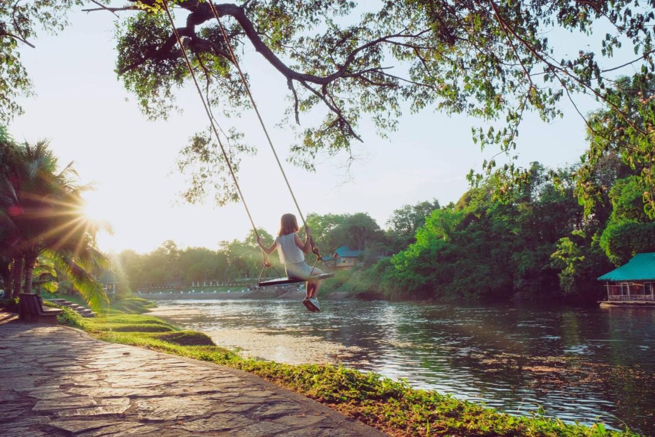 Royal River Kwai Resort And Spa -Sha Extra Plus Kanchanaburi Exterior photo